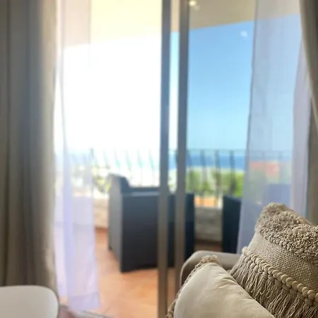 Adeje + Parking Апартаменты